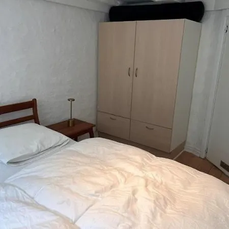 아파트 Location Near The *